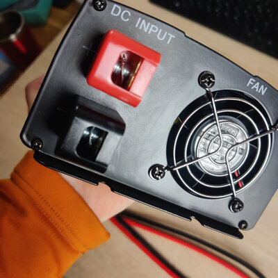 JYINS P-300/600W 12V (pure sine wave)