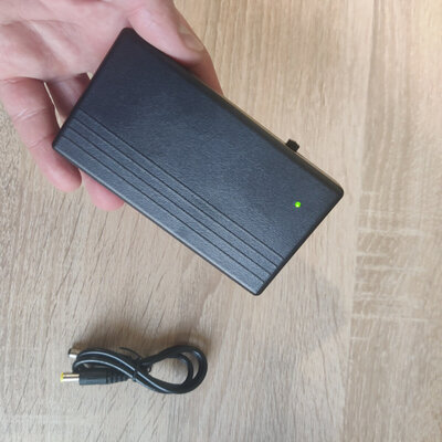 Mini UPS V901A (9V) 4000mAh