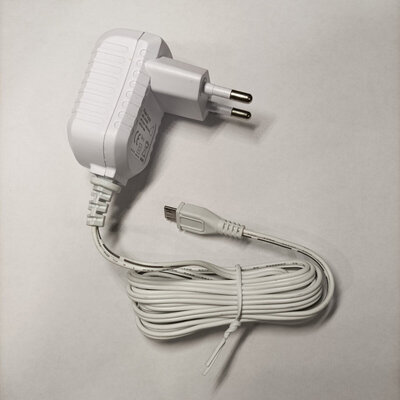 E-JUN QK-0501000EU 5V/1A (2.4m) White