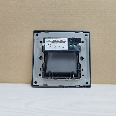 BIO-PASS LED STEP LIGHT SENSOR (1.5W/3000K) Black